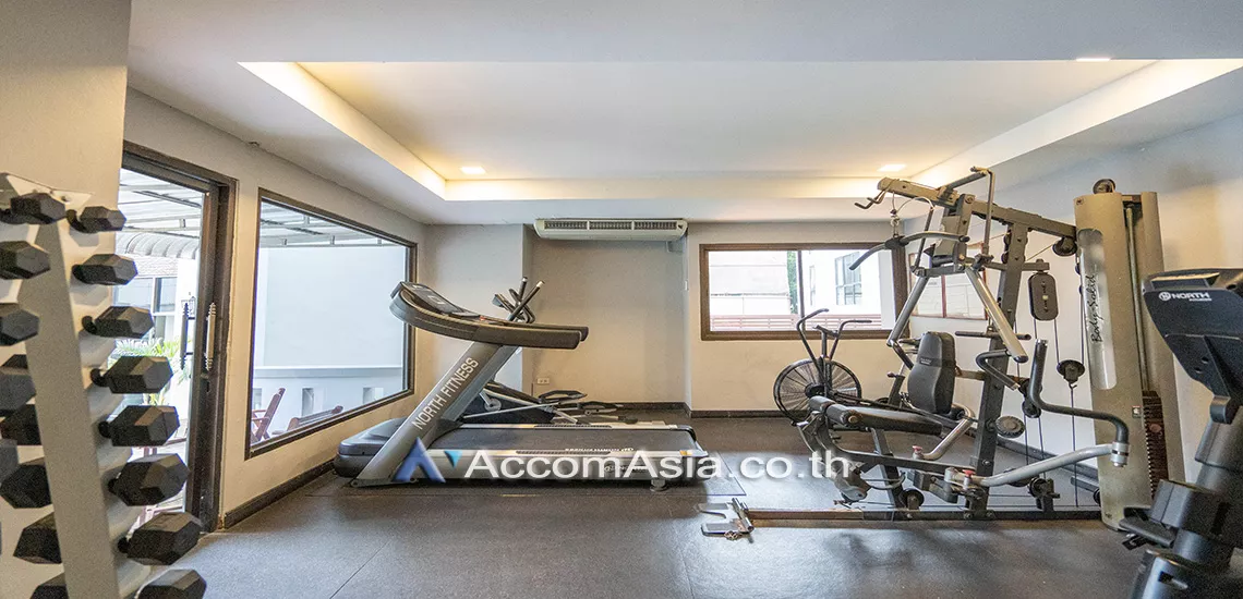  3 br Apartment For Rent in Sukhumvit ,Bangkok BTS Phrom Phong at Luxury fully serviced AA28108