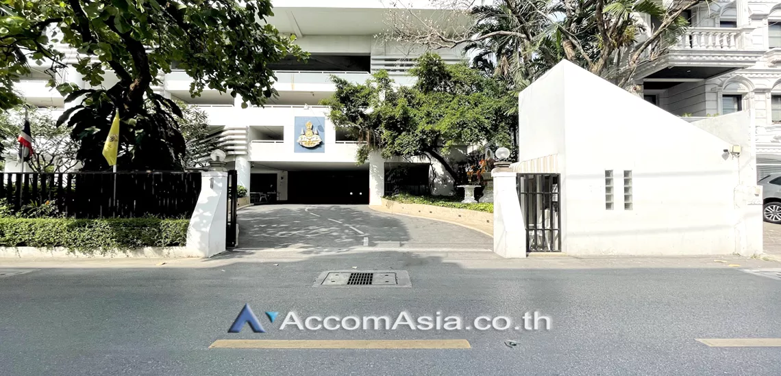  3 br Condominium For Rent in Sukhumvit ,Bangkok BTS Ekkamai at La Cascade AA31874