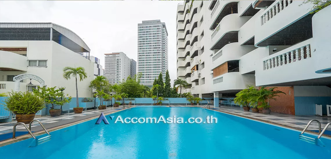  3 br Apartment For Rent in Sathorn ,Bangkok BTS Chong Nonsi at Perfect For Family 1411184