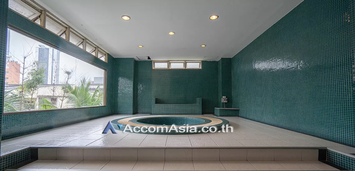  3 br Apartment For Rent in Sathorn ,Bangkok BTS Chong Nonsi at Perfect For Family AA26046