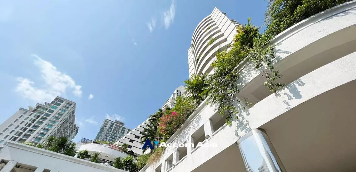  2 br Condominium For Sale in Sukhumvit ,Bangkok BTS Phrom Phong at Supalai Place Tower B AA40439