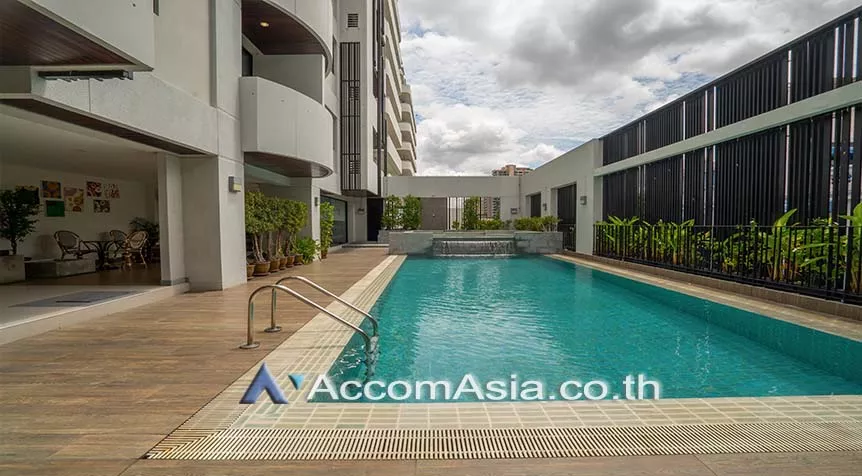  2 br Apartment For Rent in Sukhumvit ,Bangkok BTS Phrom Phong at Suite For Family AA17968