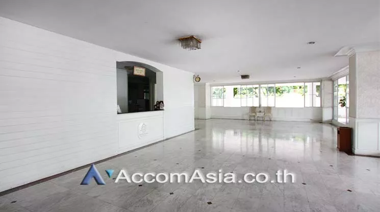  3 br Apartment For Rent in Sukhumvit ,Bangkok BTS Ekkamai at Ideal Place For Big Famlilies AA39019