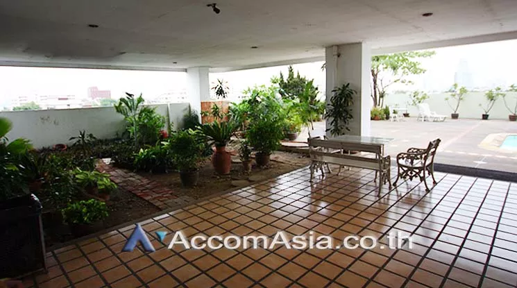  5 br Apartment For Rent in Sukhumvit ,Bangkok BTS Ekkamai at Ideal Place For Big Famlilies AA14432