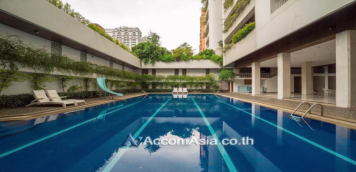  3 br Apartment For Rent in Sukhumvit ,Bangkok BTS Phrom Phong at Greenery garden and privacy 1412894