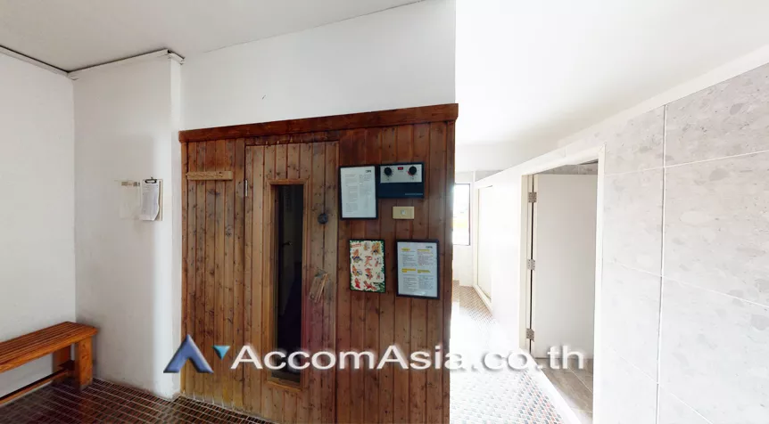  3 br Condominium for rent and sale in Sukhumvit ,Bangkok BTS Phrom Phong at Royal Castle AA29444