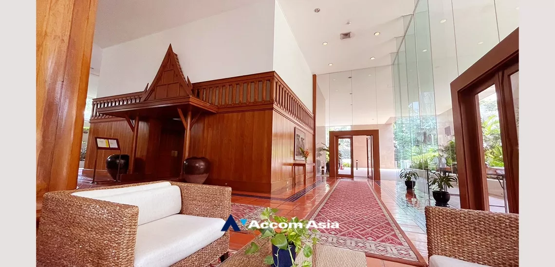  4 br Condominium For Rent in Ploenchit ,Bangkok BTS Chitlom at Somkid Gardens 13001994