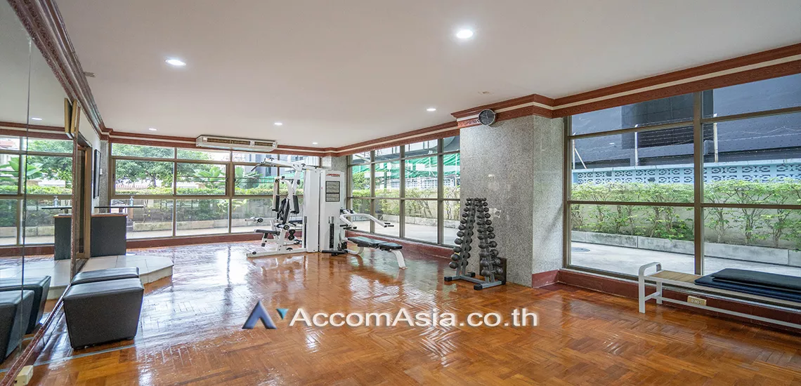 project 3 Bedrooms  Apartment For Rent in Sukhumvit, Bangkok  near BTS Nana (AA44233)