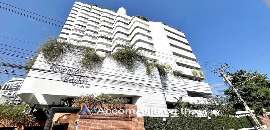 2 br Condominium For Sale in Sukhumvit ,Bangkok BTS Asok - MRT Sukhumvit at Ruamjai Heights AA16579