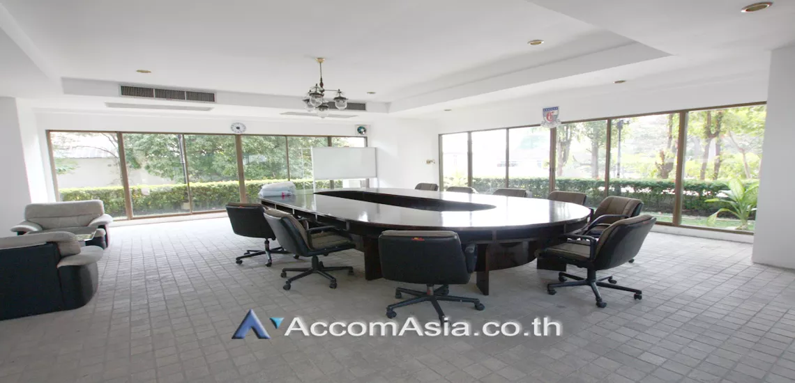 4 Castle Hill Mansion - Condominium - Sukhumvit - Bangkok / Accomasia