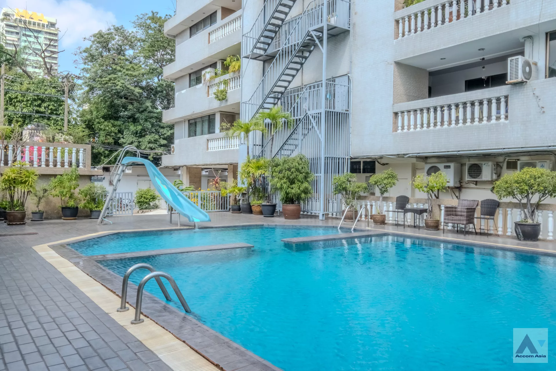  3 br Apartment For Rent in Sukhumvit ,Bangkok BTS Asok - MRT Sukhumvit at Family Apartment with Lake View AA39202