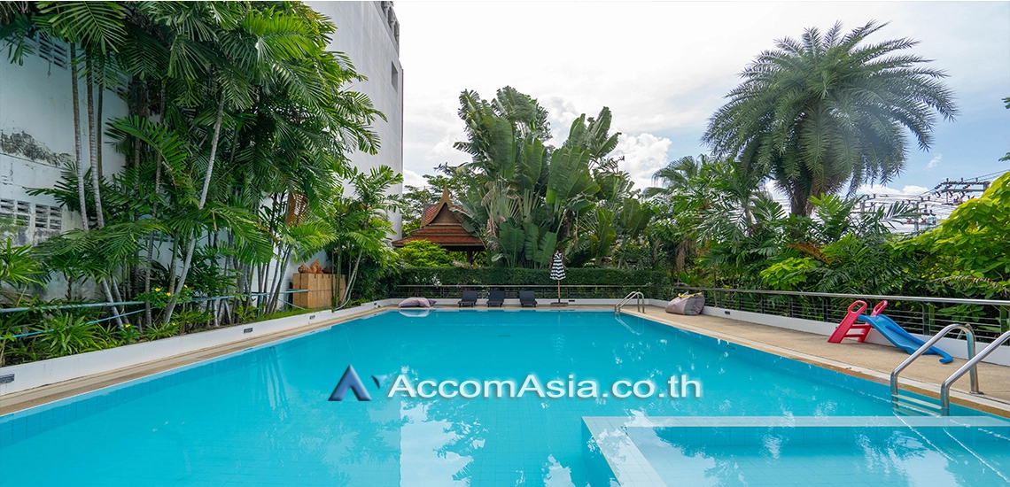  4 br Apartment for rent and sale in Sathorn ,Bangkok BRT Thanon Chan at Spacious Residence Situated on Chan Road 1001103