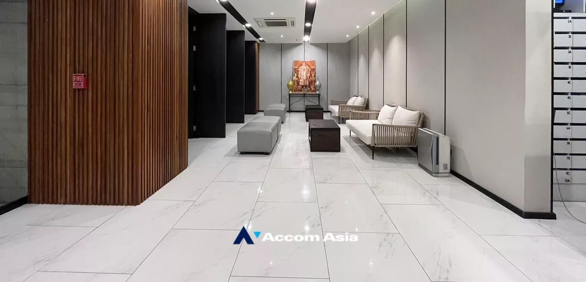  2 br Condominium for rent and sale in Ploenchit ,Bangkok BTS Chitlom at New House AA31074
