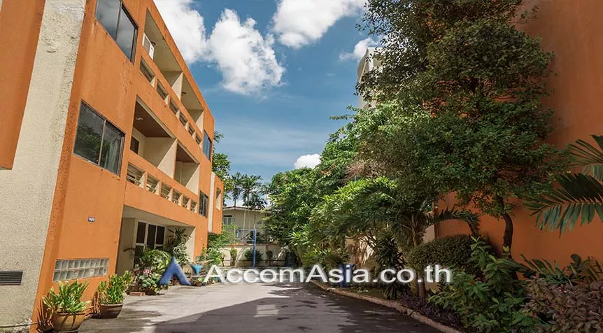  1 Private Living Home - Townhouse - Sukhumvit - Bangkok / Accomasia