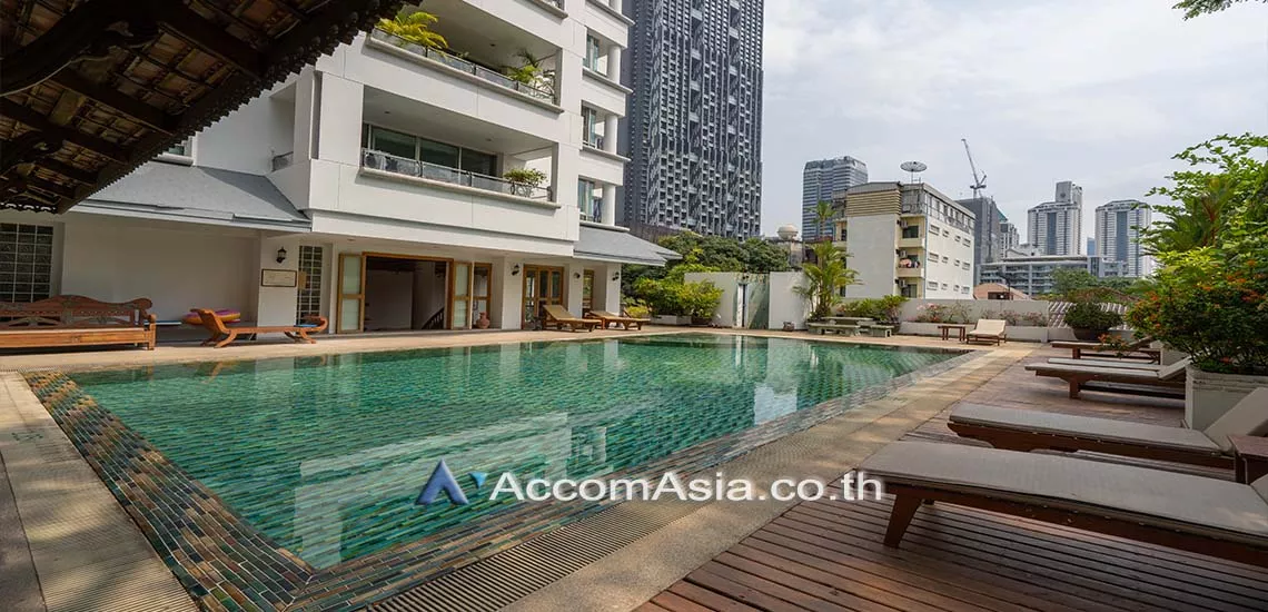  3 br Apartment For Rent in Sathorn ,Bangkok BTS Chong Nonsi at Thai Colonial Style 1412107