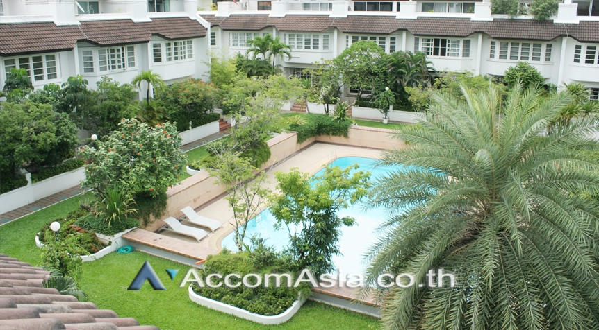 3 br Townhouse for rent and sale in Sukhumvit ,Bangkok MRT Phetchaburi at Natural Place 1815753