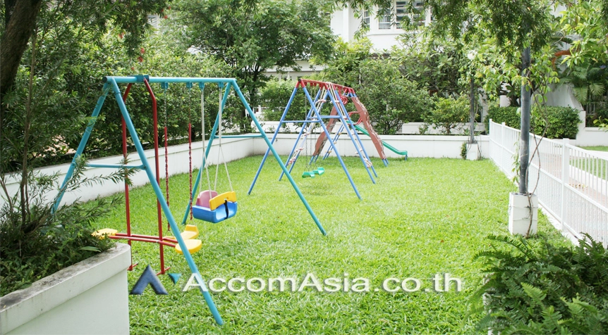  3 br Townhouse for rent and sale in Sukhumvit ,Bangkok MRT Phetchaburi at Natural Place 1815753