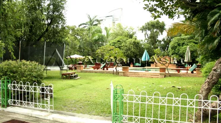 5 Exclusive compound - nice pool - House - Sukhumvit - Bangkok / Accomasia