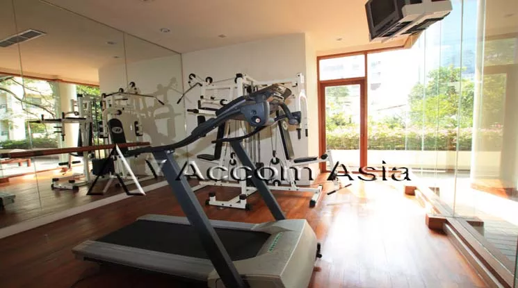  3 br Apartment For Rent in Sathorn ,Bangkok BTS Chong Nonsi at Cozy low rise AA18506