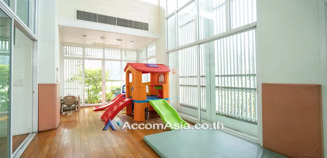  3 br Apartment For Rent in Silom ,Bangkok BTS Chong Nonsi at Modern Thai Contemporary AA36629