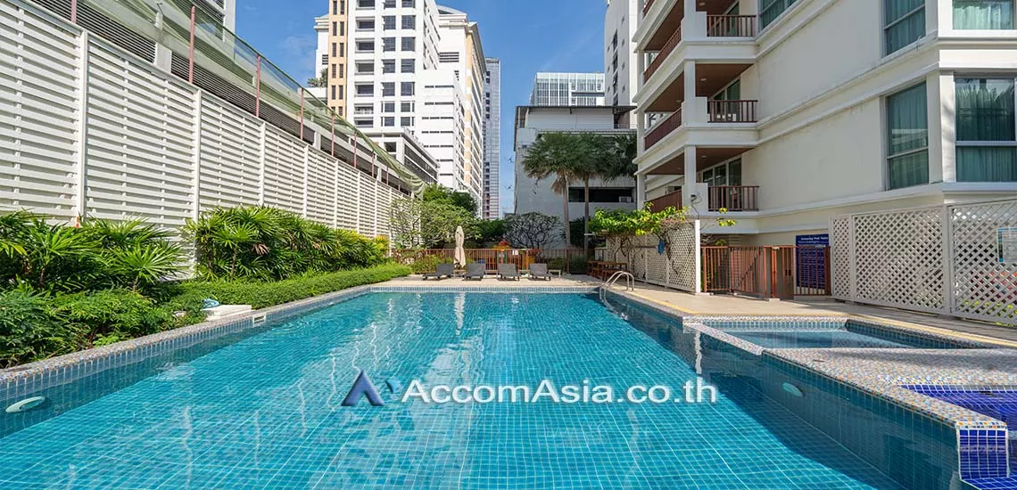  3 br Apartment For Rent in Silom ,Bangkok BTS Surasak at High-end Low Rise  13600