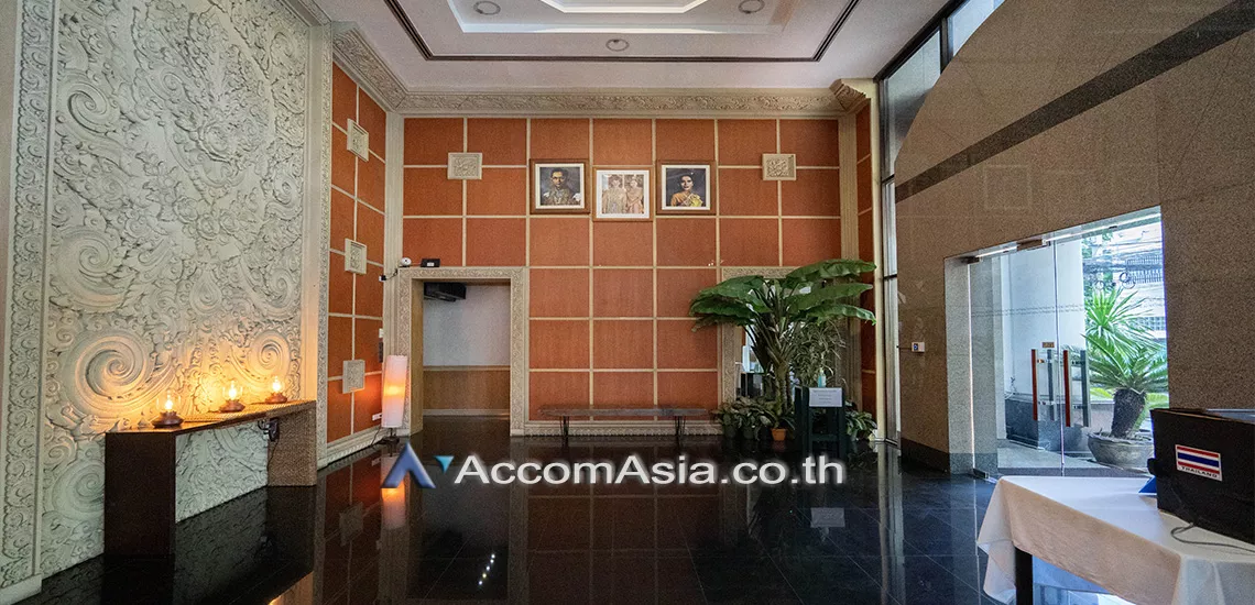  3 br Condominium For Rent in Silom ,Bangkok BTS Chong Nonsi at Pearl Garden AA38908