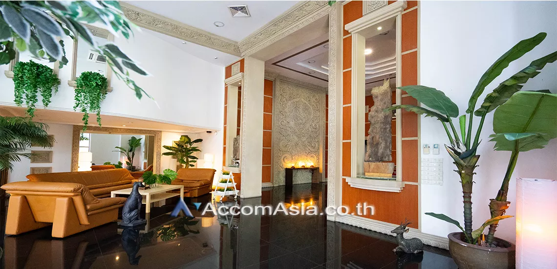  1 br Condominium For Rent in Silom ,Bangkok BTS Chong Nonsi at Pearl Garden AA30261