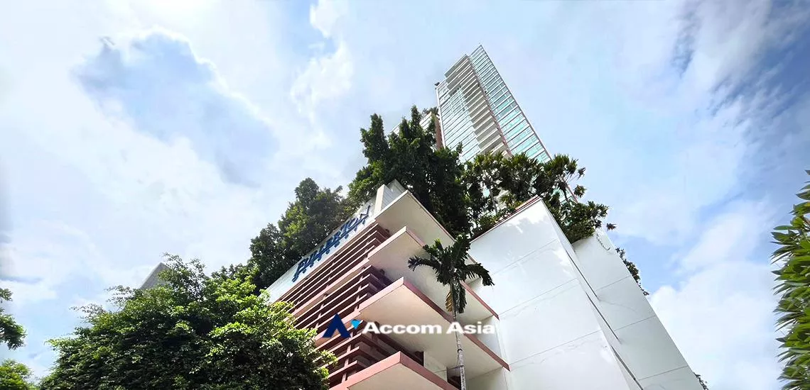 3 br Condominium For Sale in Sukhumvit ,Bangkok BTS Ekkamai at Fullerton Sukhumvit AA38962