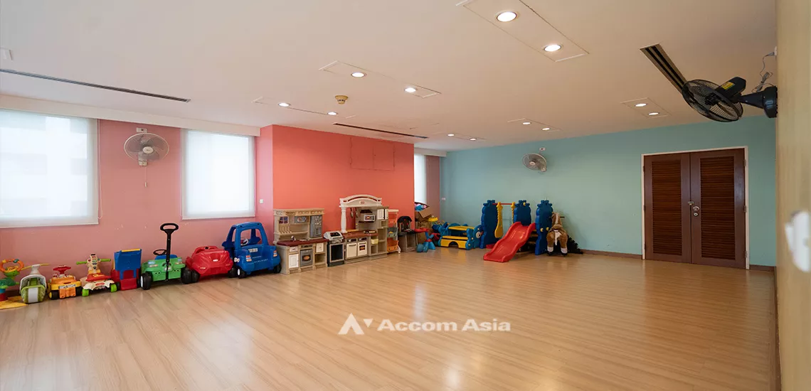  3 br Apartment For Rent in Sukhumvit ,Bangkok BTS Asok - MRT Sukhumvit at Spacious Room AA30232