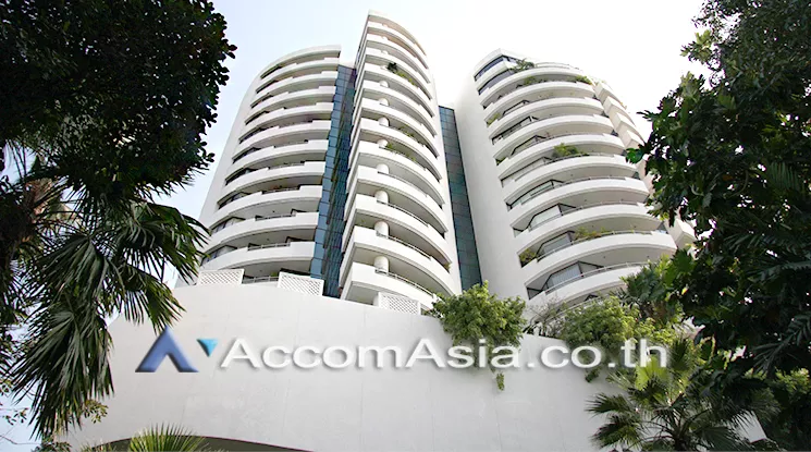  3 br Condominium For Rent in Sathorn ,Bangkok MRT Khlong Toei at Baan Yen Akard AA30387