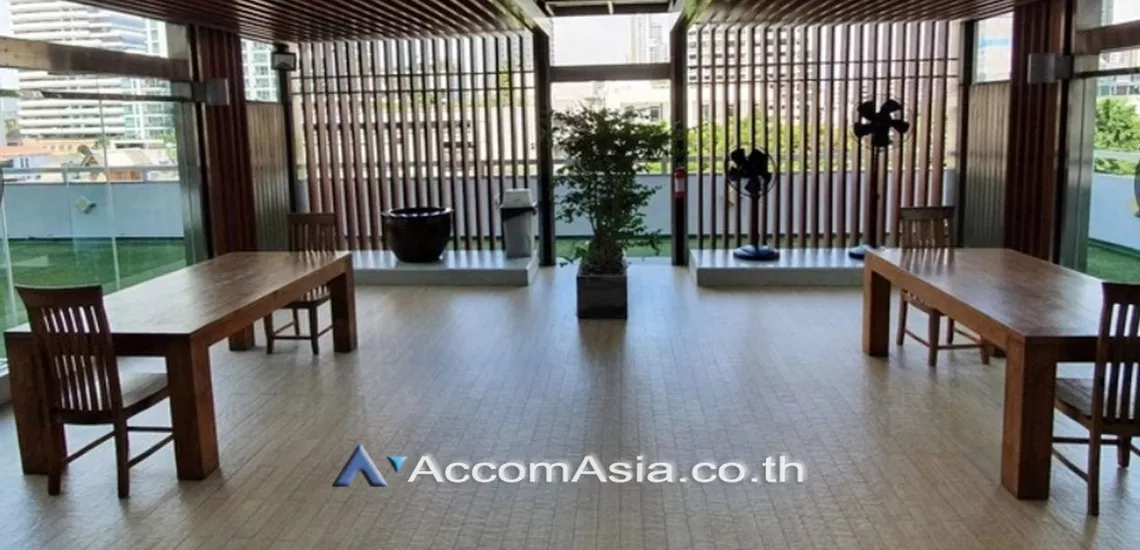 4 Modern Interiors - Apartment - Sukhumvit - Bangkok / Accomasia
