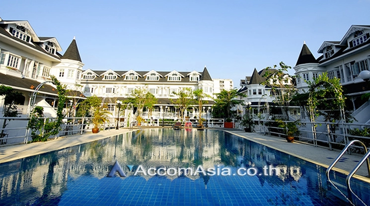  4 br Townhouse For Rent in Bangna ,Bangkok BTS Bearing at Fantasia Villa 2 AA20518