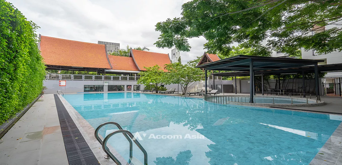  3 br Apartment For Rent in Sathorn ,Bangkok BTS Sala Daeng - MRT Lumphini at Children Dreaming Place - Garden 1410851