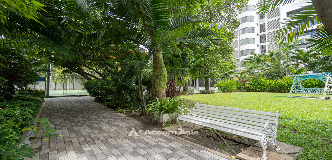 Children Dreaming Place Garden 4 br Apartment For Rent in Sathorn, Bangkok AA11458 /