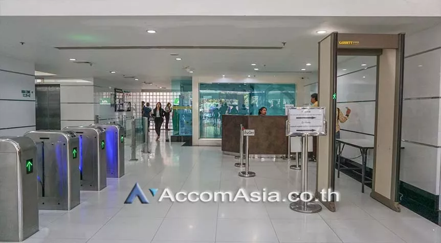  Office Space For Rent in Sukhumvit ,Bangkok BTS Asok - MRT Sukhumvit at Ocean Tower 2 AA38765