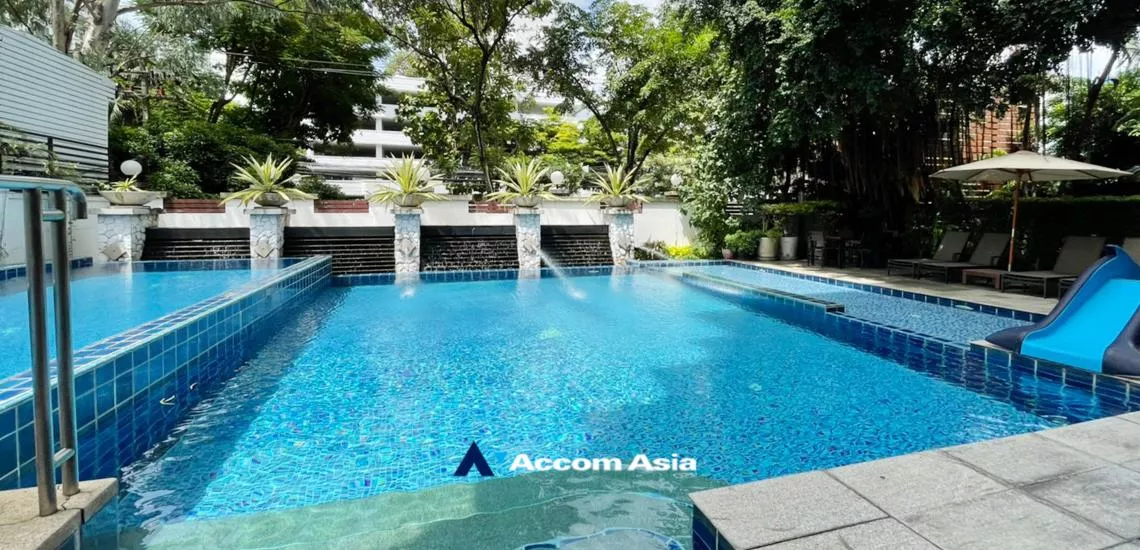  4 br Condominium for rent and sale in Sukhumvit ,Bangkok BTS Ekkamai at Baan Ananda AA28534