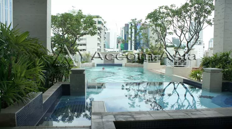 3 br Apartment For Rent in Sukhumvit ,Bangkok BTS Nana at Fully Furnished Suites AA26129