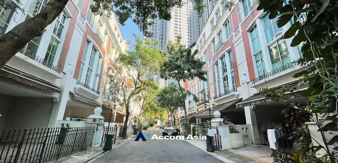  5 br House for rent and sale in Sukhumvit ,Bangkok BTS Thong Lo at Baan Klang Krung Thonglor AA34525