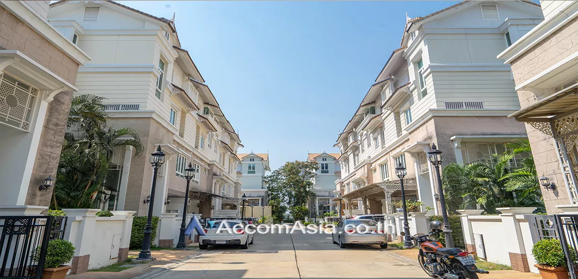 5 Set by the River - Townhouse - Charoen Krung - Bangkok / Accomasia