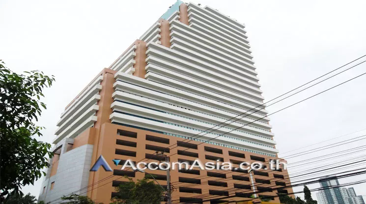  1  Office Space For Rent in Sukhumvit ,Bangkok BTS Ekkamai at Sorachai Building AA23509