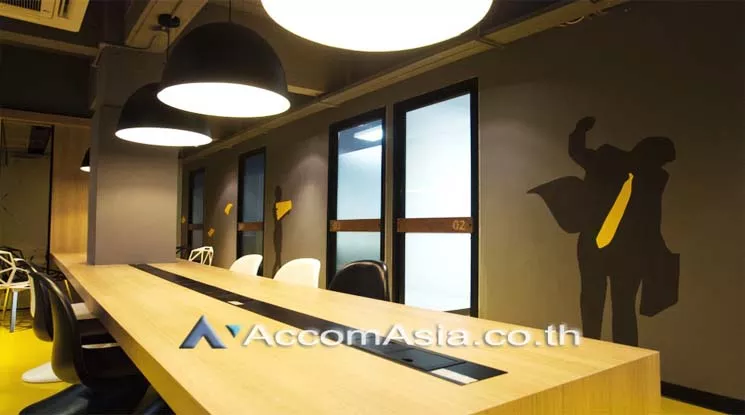  Office Space For Rent in Sukhumvit ,Bangkok  at Glowfish Service Offices AA14323