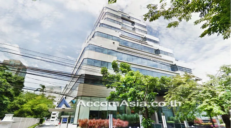  Office Space For Rent in Silom ,Bangkok BTS Sala Daeng at Q House Convent AA14066