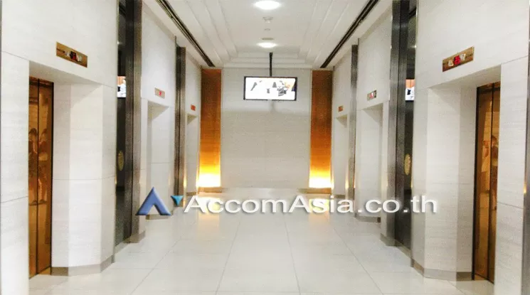  Office Space For Rent in Ratchadapisek ,Bangkok  at Le Concorde Tower AA11522