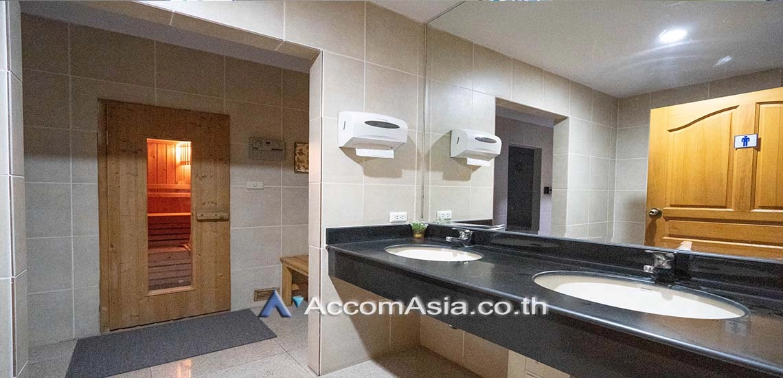  2 br Apartment for rent and sale in Sukhumvit ,Bangkok BTS Nana at Comfortable and Fully Furnished Apartment near BTS 1418312