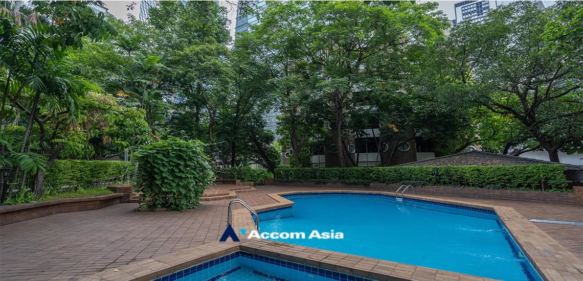  3 br Apartment For Rent in Ploenchit ,Bangkok BTS Ploenchit at Set among tropical atmosphere AA30142