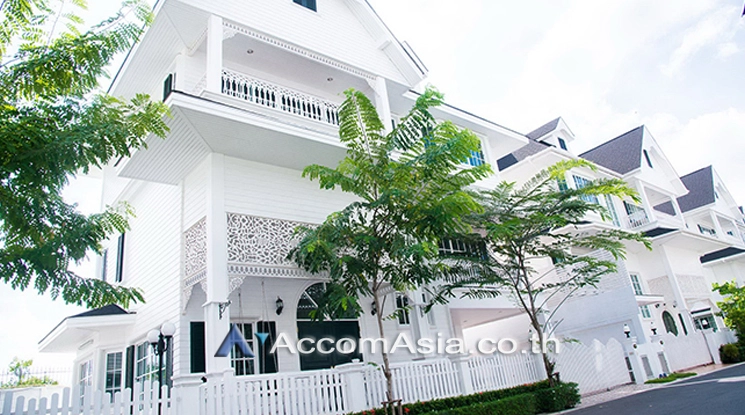  3 br House For Rent in Bangna ,Bangkok BTS Bearing at Fantasia Villa AA22059