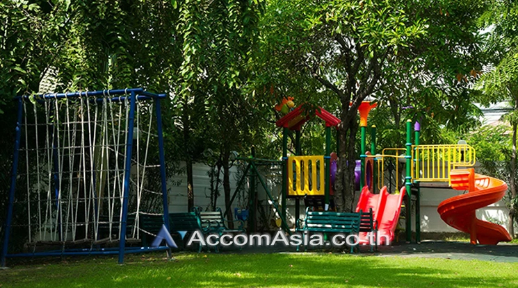  3 br House For Rent in Bangna ,Bangkok BTS Bearing at Fantasia Villa 3  AA36258