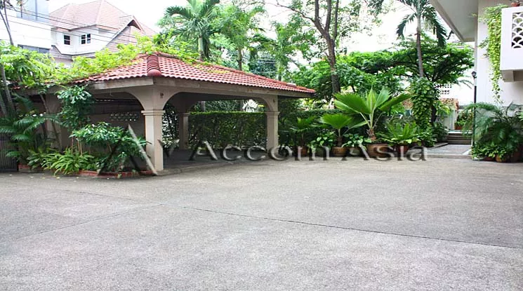  2 br Apartment For Rent in  ,Bangkok BTS Ari at Homely atmosphere AA33731
