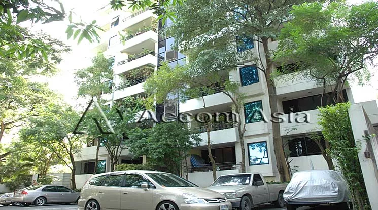  2 br Condominium For Rent in Sathorn ,Bangkok MRT Khlong Toei at Yen Akard Garden AA36528