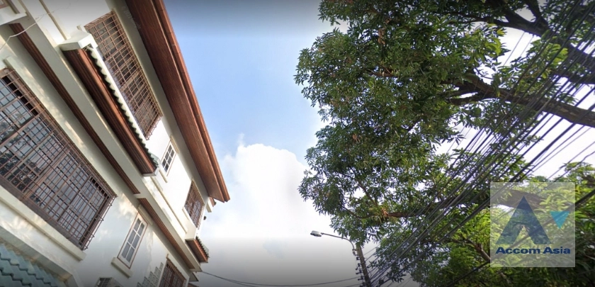  1 Yuni Villa - Townhouse - Phahonyothin - Bangkok / Accomasia